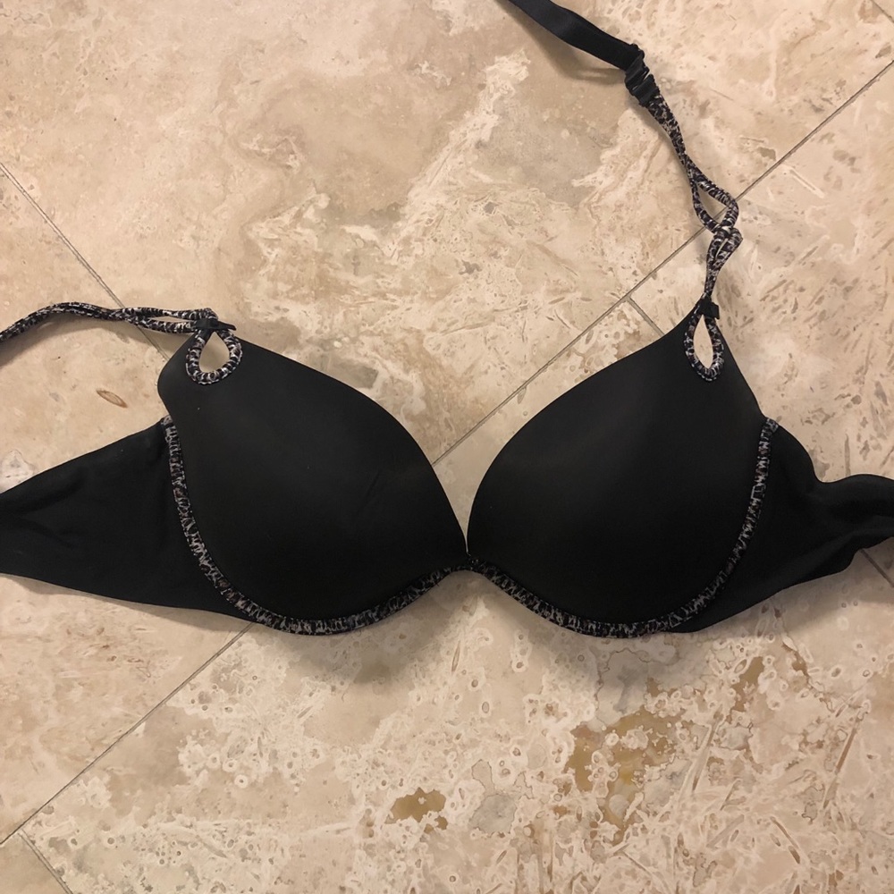 Victoria’s Secret push up bra